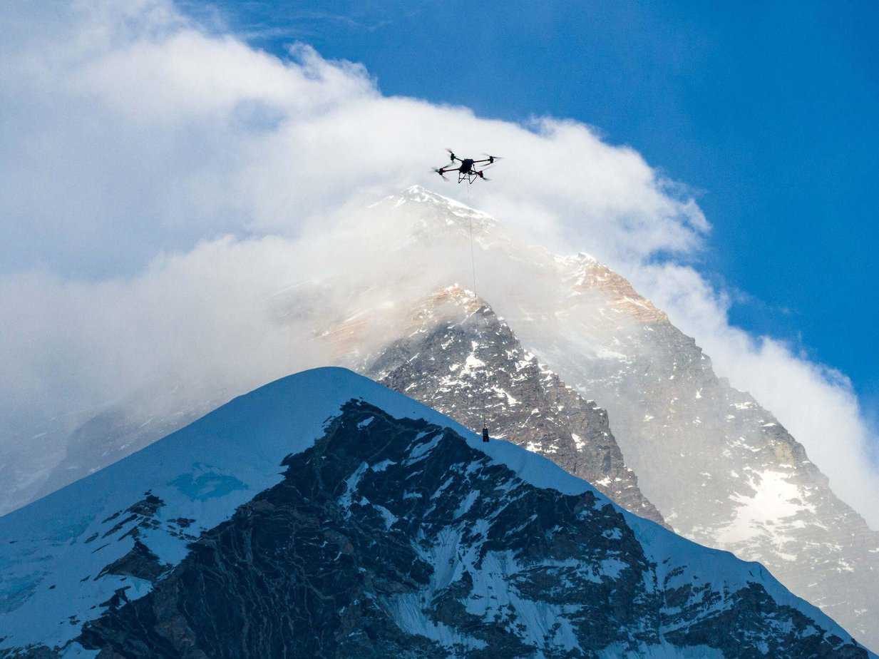 DJI Achieves Pioneering Drone Delivery on Mount Everest